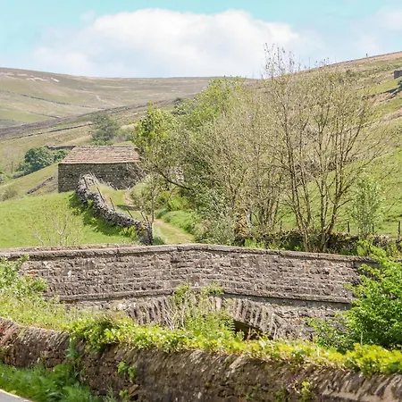 Nyaraló Wayside Farm *